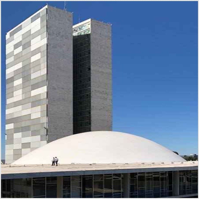 Fachada das torres e cúpula do Congresso Nacional